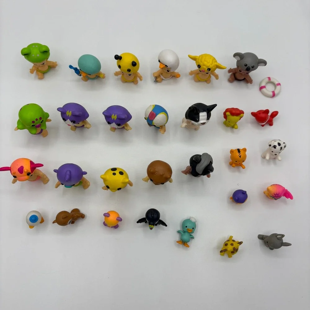 TWOSIES Moose Toys Mini Baby Figures Lot 30pc Multicolor Animal Costume Set GOOD